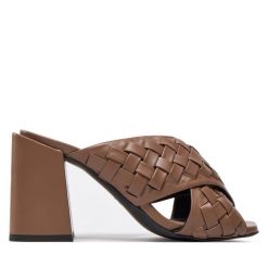 Klapki Furla. Szare klapki Furla, bez wzorów, bez obcasa, bez zapięcia. Za 749.99 zł.