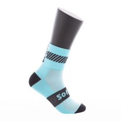 Skarpetki Softee Walk Media. Czerwone skarpetki Softee, bez wzorów, z elastanu. Za 122.99 zł.