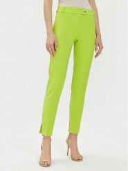 Rinascimento Spodnie materiałowe CFC0118281003 Zielony Regular Fit. Zielone spodnie materiałowe Rinascimento, bez wzorów, z materiału. Za 239.99 zł.