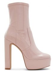 Aldo Botki w kolorze jasnoróżowym na obcasie rozmiar: 38. Różowe botki Aldo, bez wzorów, eleganckie, bez obcasa, na obcasie, bez zapięcia. Za 217.99 zł.