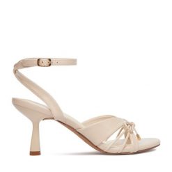 Sandały JENNY. Brązowe sandały Jenny, bez wzorów, bez obcasa, na szpilce, bez zapięcia. Za 139.99 zł.