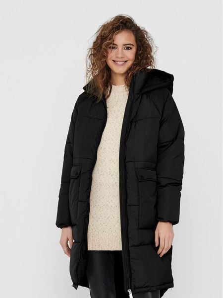 ONLY Kurtka zimowa 15160167 Czarny Relaxed Fit. Czarne kurtki ONLY, na zimę, xs, bez wzorów, z syntetyku, bez kaptura. Za 399.99 zł.