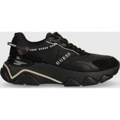Guess sneakersy Micola kolor czarny. Czarne buty sportowe lifestyle Guess, z aplikacjami, z gumy, sportowe, z okrągłym noskiem, bez zapięcia. Za 569.99 zł.