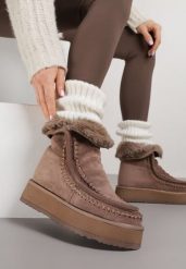 Ciemnobeżowe Śniegowce z Przeszyciami Oliwedea. Brązowe śniegowce Born2be, bez wzorów, z jeansu, bez zapięcia. Za 159.99 zł.