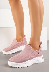Różowe Wsuwane Buty Sportowe Sneakersy z Siateczki z Tłoczeniami Nusellia. Czerwone buty sportowe lifestyle Born2be, bez wzorów, z jeansu, casualowe, bez zapięcia. W wyprzedaży za 38.24 zł.