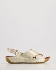 SANDAŁY DAMSKIE SSW0912 GOLD. Sandały Venezia, bez wzorów, ze skóry, bez obcasa, bez zapięcia. Za 189.00 zł.