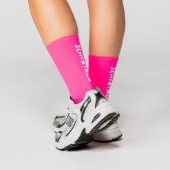 Damskie skarpety do biegania – odprowadzające pot – wyjątkowy komfort. Białe skarpetki HYSTRIDE, bez wzorów. Za 48.00 zł.