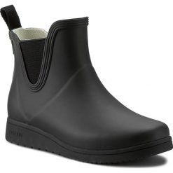 Kalosze TRETORN - Charlie 473241 Black. Czarne kalosze Tretorn, bez wzorów, z kauczuku, bez zapięcia. W wyprzedaży za 209.00 zł.