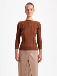 BGN Sweter w kolorze jasnobrązowym rozmiar: 40. Brązowe swetry BGN, bez wzorów, bez ramiączek. Za 92.42 zł.