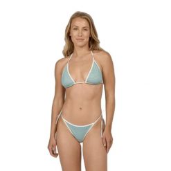 Damski top do kostiumu kąpielowego Salty Crew Aurora Tri. Czerwone bikini SALTY CREW, bez wzorów, sportowe. Za 273.50 zł.