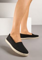 Czarne Espadryle Vices na Podeszwie Zdobionej Plecionką Sesoriela. Czarne espadryle Renee, z aplikacjami, z jeansu, bez obcasa. W wyprzedaży za 35.99 zł.