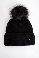 Czapka zimowa TWINSET ACTITUDE. Czarne czapki zimowe Twinset Milano, z aplikacjami, z futra. Za 329.00 zł.