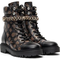 Botki damskie Guess Odyssa (FL8ODYFAL10-BROCR). Czarne botki Guess, z aplikacjami, ze skóry, klasyczne, bez obcasa, bez zapięcia. Za 399.90 zł.