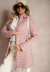 Różowa Kurtka o Wydłużonym Kroju Pikowana z Odpinanym Kapturem Sintinea. Czerwone kurtki Renee, m, bez wzorów, z jeansu, eleganckie. W wyprzedaży za 149.99 zł.