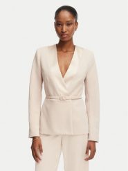 Rinascimento Marynarka CFC0128107003 Beżowy jasny Regular Fit. Brązowe marynarki i żakiety Rinascimento, xs, bez wzorów, z syntetyku, bez ramiączek. Za 759.99 zł.