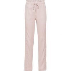Spodnie bonprix dymny lila. Spodnie dresowe marki bonprix. Za 34.99 zł.