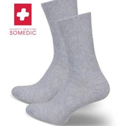 Szare skarpetki medyczne SOMEDIC 815. Czarne skarpetki Milena, bez wzorów, z bawełny. Za 15.60 zł.