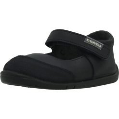 Buty TITANITOS C500 GAIA MERCEDITA GAIA Czarny. Czarne buty trekkingowe TITANITOS, bez wzorów, z syntetyku, bez zapięcia, na fitness i siłownię. Za 198.99 zł.