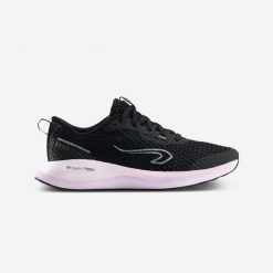 Buty do biegania damskie Kiprun KD500 2. Białe buty do biegania KIPRUN, bez wzorów, z kauczuku, bez zapięcia, do biegania. Za 299.99 zł.