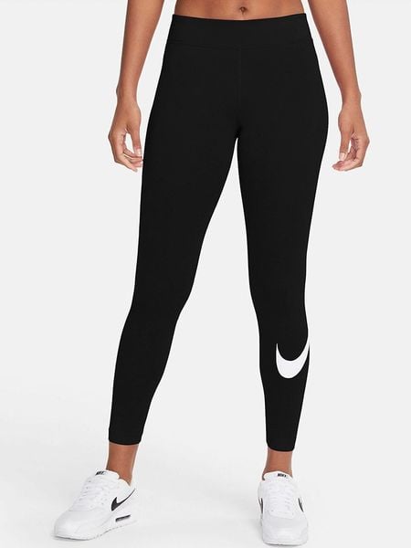 Nike Sportswear Legginsy w kolorze czarnym rozmiar: XS. Czarne legginsy Nike Sportswear, bez wzorów. Za 100.75 zł.