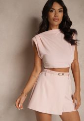 Różowe Spódnico-Szorty z Dodatkowym Paskiem i Gumką w Talii Folamira. Czerwone szorty Renee, bez wzorów, eleganckie. W wyprzedaży za 75.99 zł.