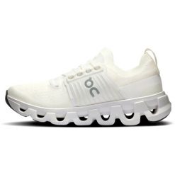 Buty do biegania damskie On Cloudswift 4 white/white. Białe buty do biegania On, bez wzorów, z materiału, bez zapięcia, do biegania. Za 794.70 zł.
