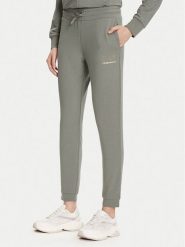 EA7 Emporio Armani Spodnie dresowe 8NTP66 TJ9RZ U8142 Zielony Regular Fit. Zielone spodnie dresowe EA7 Emporio Armani, bez wzorów, z dresówki. Za 349.99 zł.