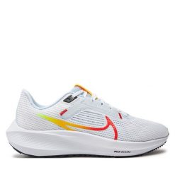 Buty do biegania Nike. Niebieskie buty do biegania Nike, bez wzorów, bez zapięcia, do biegania. Za 629.99 zł.