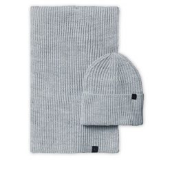 Zestaw szalik i czapka Calvin Klein Jeans. Szare szaliki i kominy Calvin Klein Jeans, bez wzorów, z jeansu. Za 249.99 zł.