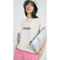 Napapijri t-shirt bawełniany kolor beżowy. Brązowe t-shirty Napapijri, bez wzorów, z bawełny, bez kołnierzyka, bez ramiączek. W wyprzedaży za 129.99 zł.