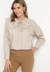 Beżowa Bawełniana Koszula Retro z Ozdobnym Kołnierzykiem i Wiązaniem Ravselina. Brązowe koszule Born2be, uniwersalny, bez wzorów, z bawełny, eleganckie, bez kołnierzyka, bez ramiączek. W wyprzedaży za 93.49 zł.