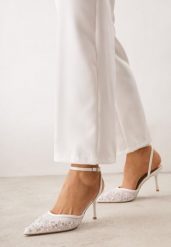 Białe Eleganckie Szpilki Siateczkowe z Cekinami i Koralikami Neamer. Białe szpilki Born2be, z aplikacjami, z satyny, eleganckie, bez obcasa, na szpilce, bez zapięcia. Za 109.99 zł.