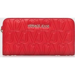 Versace Jeans - Portfel. Czerwone portfele Versace Jeans, w paski, z jeansu. Za 369.90 zł.