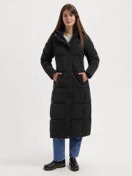 TRAVELIN' Płaszcz zimowy w kolorze czarnym rozmiar: XL. Czarne płaszcze Travelin', na zimę, xl, bez wzorów, z puchu, bez kaptura. Za 603.45 zł.