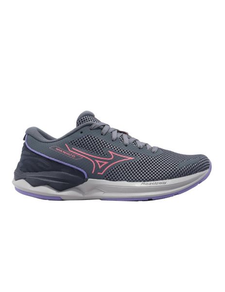 Buty do biegania damskie Mizuno Wave Revolt 3. Czerwone buty do biegania Mizuno, bez wzorów, z gumy, bez zapięcia, do biegania, mizuno wave. Za 219.99 zł.