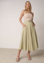 Zielona Spódnica Rozkloszowana z Bawełną i Paskiem oraz Kieszniami Jorlea. Zielone spódnice Born2be, na co dzień, l, bez wzorów, z bawełny, boho, midi, koszulowe. Za 129.99 zł.