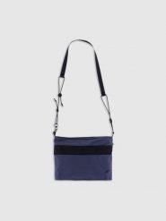 4F Saszetka crossbody uniseks - granatowa Uniwersalny. Szare nerki i saszetki 4f, bez wzorów, z dzianiny, eleganckie, bez dodatków. Za 99.99 zł.