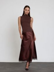 BGN Top w kolorze brązowym rozmiar: 40. Brązowe topy BGN, bez wzorów, bez kołnierzyka, bez ramiączek. Za 78.99 zł.