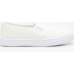 Tenisówki w wężowy wzór - Biały. Trampki marki House. Za 49.99 zł.
