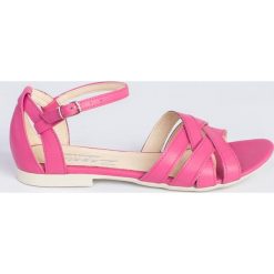 Sandały na miękkiej podeszwie - skóra naturalna - model 370 - kolor różowy lico (41). Czerwone sandały Zapato, bez wzorów, z jeansu, boho, bez obcasa, na płaskiej podeszwie, bez zapięcia. W wyprzedaży za 269.10 zł.