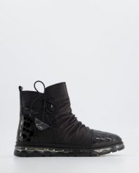 CZARNE TRZEWIKI 116800 BLACK. Czarne botki Venezia, bez wzorów, ze skóry, bez obcasa, bez zapięcia. Za 259.00 zł.