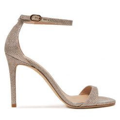 Sandały Stuart Weitzman. Żółte sandały Stuart Weitzman, bez wzorów, bez obcasa, na szpilce, bez zapięcia. Za 1,309.00 zł.
