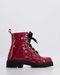 CZERWONE BOTKI 269722 RED. Czerwone botki Venezia, bez wzorów, ze skóry, bez obcasa, bez zapięcia. Za 389.00 zł.