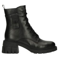 Stylowe Modne Botki Ocieplane Futrem Filippo DBT4073 Czarne. Czarne botki z aplikacjami, ze skóry ekologicznej, eleganckie, bez obcasa, na obcasie, bez zapięcia. Za 142.97 zł.
