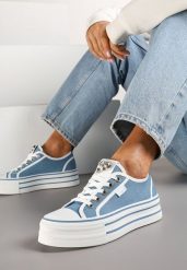 Niebieskie Trampki na Platformie z Biżuteryjną Aplikacją Flortewis. Niebieskie trampki Renee, z aplikacjami, z jeansu, eleganckie, bez zapięcia. W wyprzedaży za 67.99 zł.