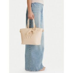 Torebka Nine West. Torebki klasyczne Nine West, bez wzorów, klasyczne, bez dodatków. Za 349.99 zł.