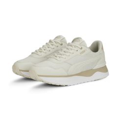Buty do chodzenia damskie Puma R78 Voyage. Białe buty do biegania Puma, bez wzorów, z gumy, bez zapięcia, do biegania. Za 164.32 zł.