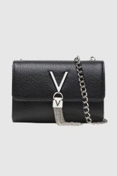 VALENTINO Czarna kopertówka Divina ze srebnymi okuciami. Czarne kopertówki Valentino by Mario Valentino, bez wzorów, eleganckie, bez dodatków. W wyprzedaży za 223.99 zł.