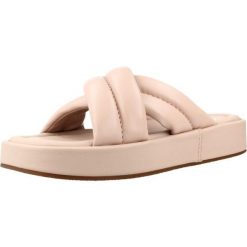 Sandały CLARKS ALDA GLIDE Rose. Czerwone sandały Clarks, bez wzorów, z gumy, bez obcasa, bez zapięcia. Za 364.99 zł.