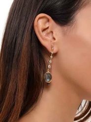 L'Atelier de Gaia Pozłacane kolczyki-wkrętki z labradorytem i cyrkoniami rozmiar: onesize. Szare kolczyki L'Atelier de Gaia, z cyrkonią, pozłacane. Za 92.21 zł.